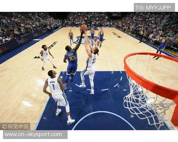 2011年勇士与灰熊激战回顾：篮球场上的激情与荣耀之战