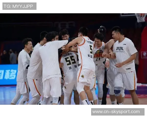 CBA季后赛精彩对决北京队迎战辽宁队直播全程回顾与分析